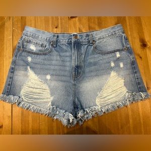 Mid/High Rise Blue Jean Denim Shorts. Size 17/33, fits like a size 32.